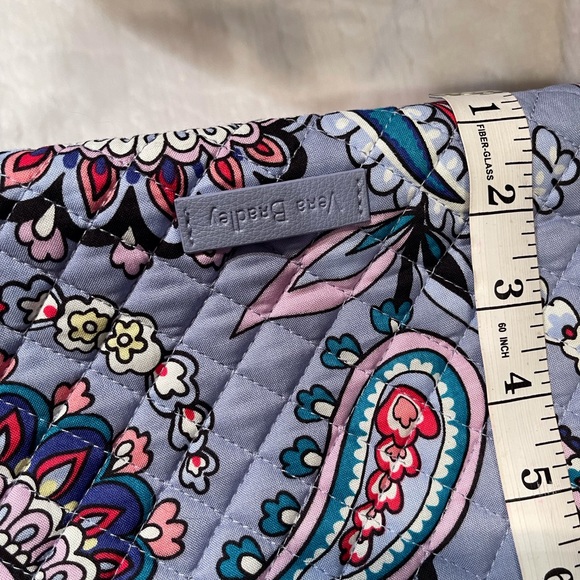 NWOT Vera Bradley LG Iconic On the Go “Makani Paisley”-w/Wallet - Picture 9 of 16